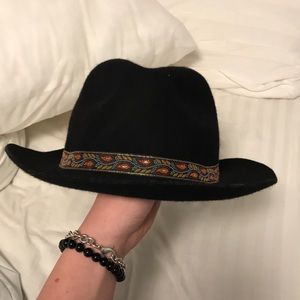 Boho chic black 100% black wool hat